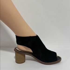 CLARKS‎ Open Toe Velco Strap Cylinder Heel Sandals Sz 8